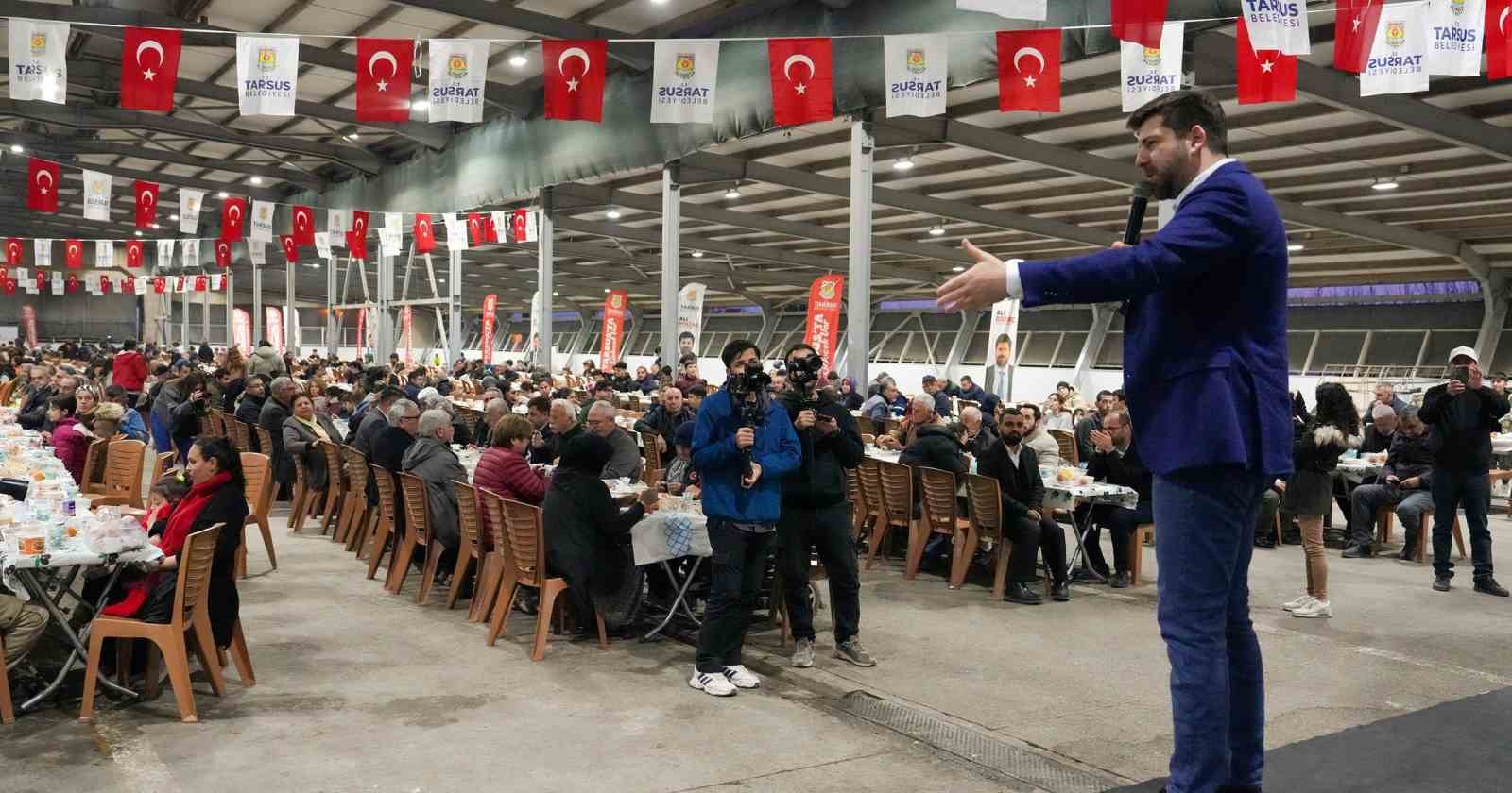 Tarsuslular Ramazan’ın ilk gününde iftar sofrasında buluştu
?v=1