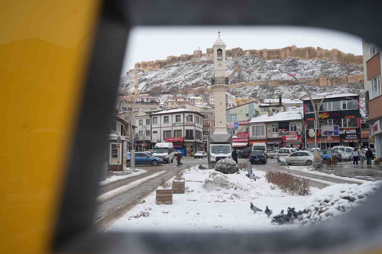 Bayburt güne karla uyandı
?v=1