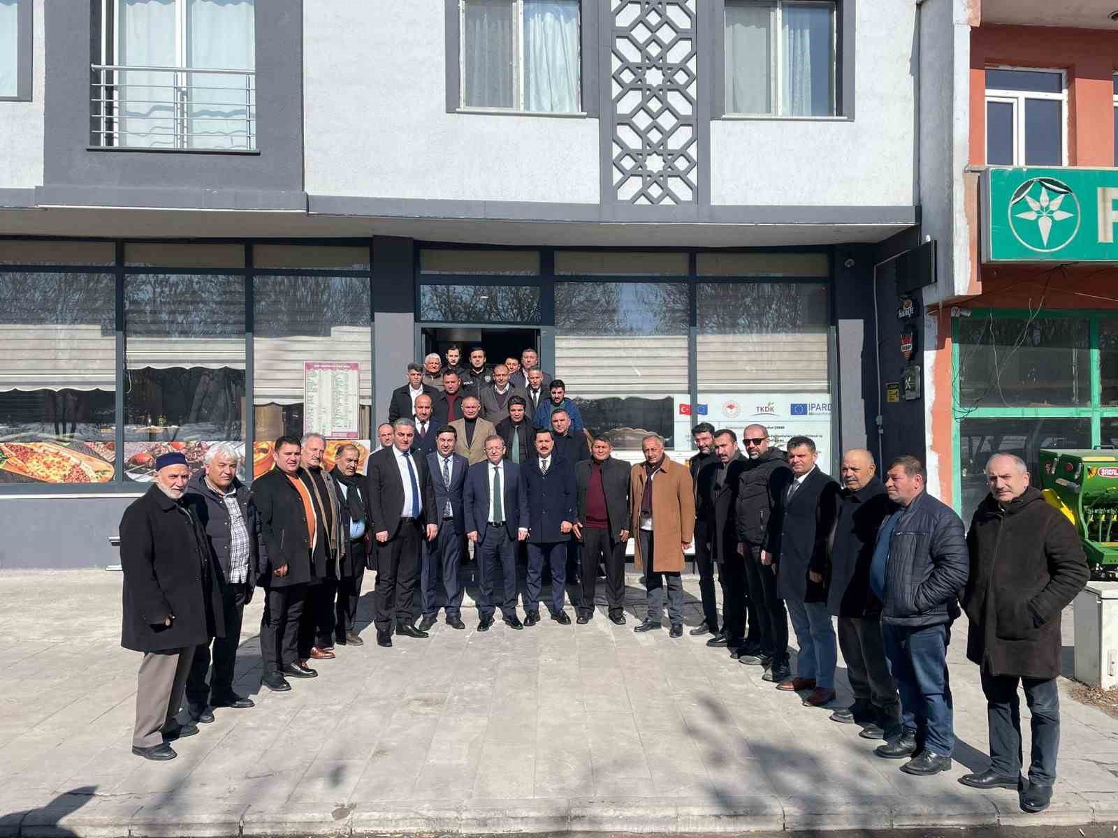 Kars Ticaret ve Sanayi Odası, Akyaka’da üyeleriyle buluştu
?v=1