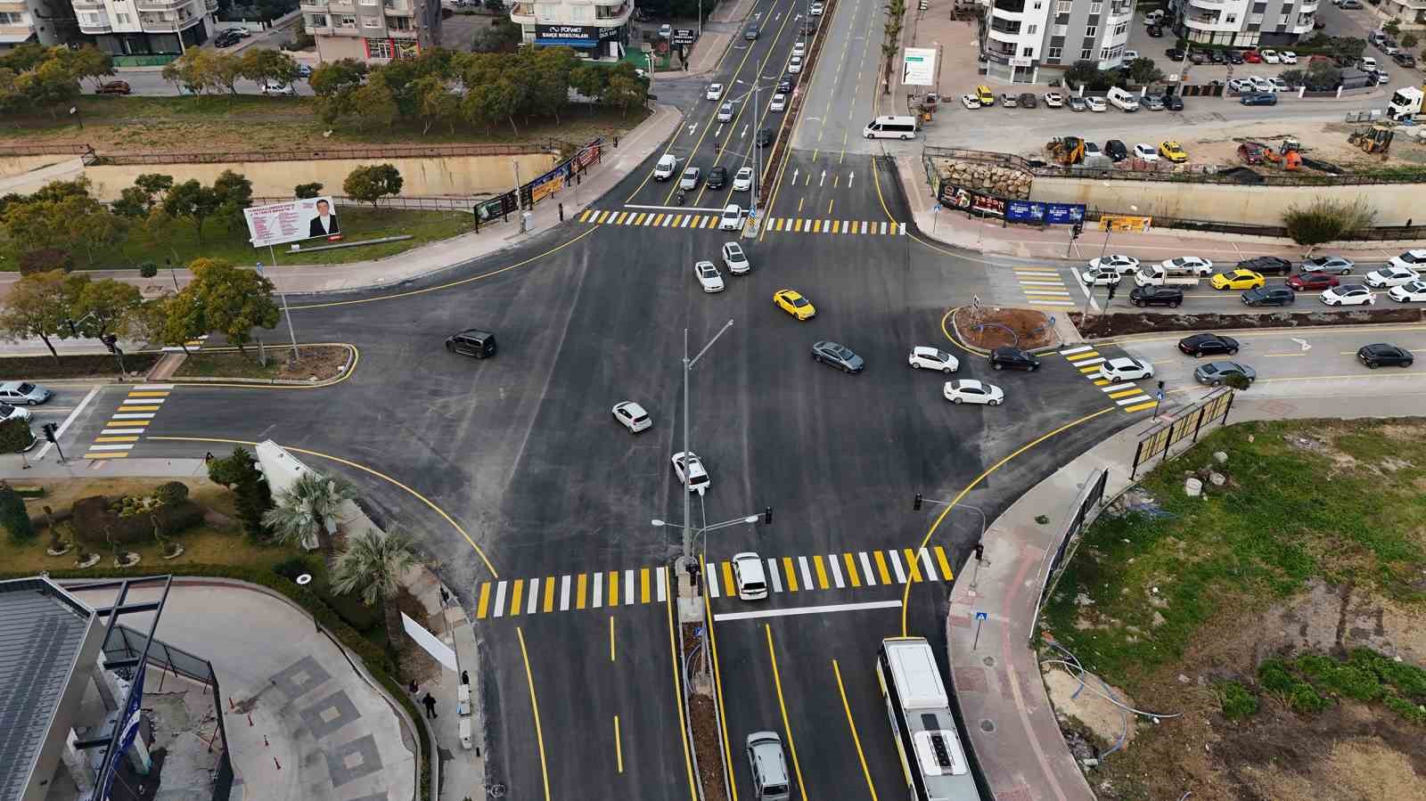 Mersin’de trafik yoğunluğu ’Akıllı Kavşak’ uygulamasıyla hafifletiliyor
?v=1