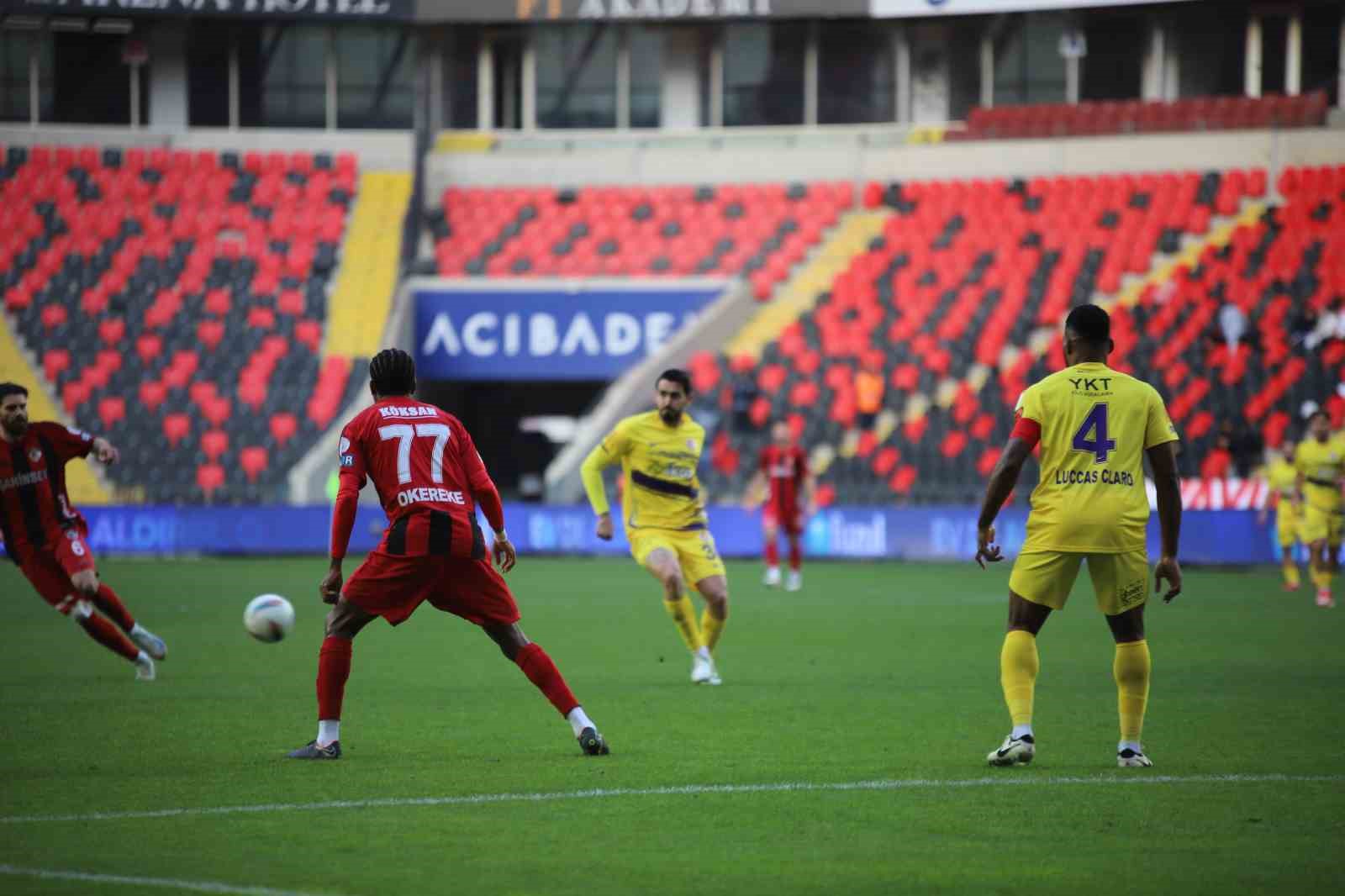 Trendyol Süper Lig: Gaziantep FK: 3 - Eyüpspor: 1 (Maç sonucu)
?v=1