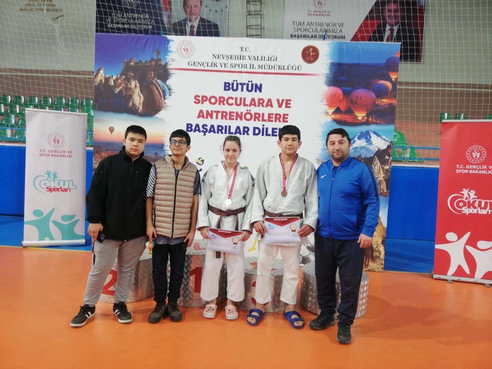 Bilecikli sporculardan Judo Şampiyonasında büyük başarı
?v=1