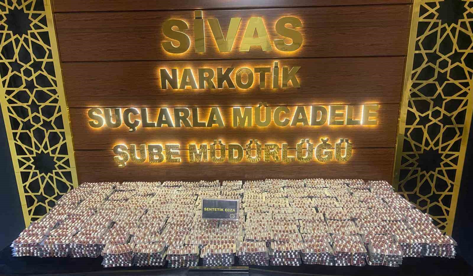 Sivas’ta 21 bin 27 adet sentetik ecza ele geçirildi
?v=1