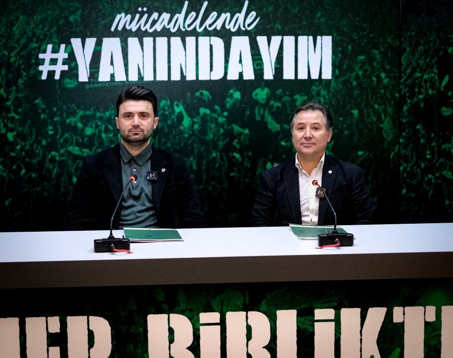 Bursaspor eski başkanı Mesut Mestan 38 milyon alacağını bağışladı
?v=1