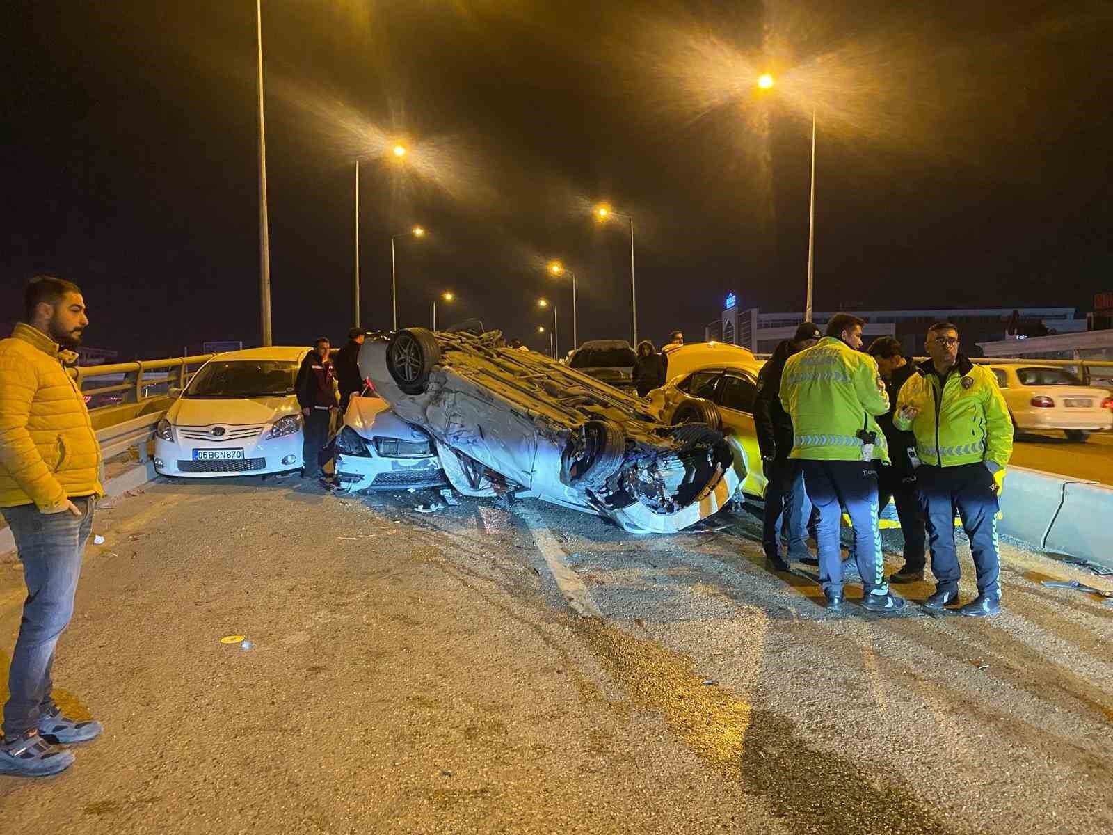 Ankara’da 9 araçlı zincirleme kaza: 4 yaralı
?v=1