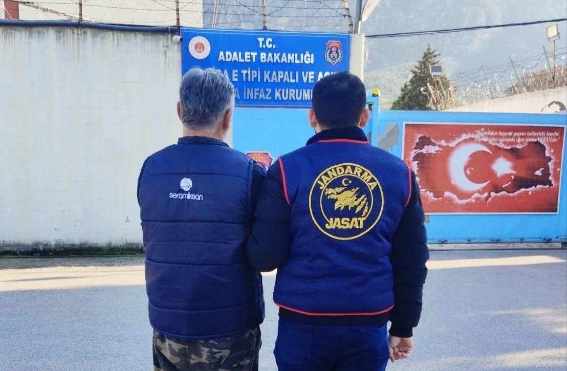 Manisa’da 14 yıldır aranan şahıs yakalandı
?v=1