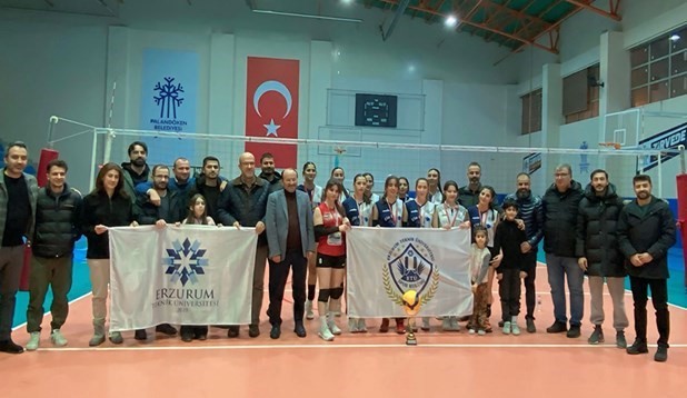 ETÜ spor kulübü kadın voleybol şampiyonasında altın madalyanın sahibi oldu
?v=1