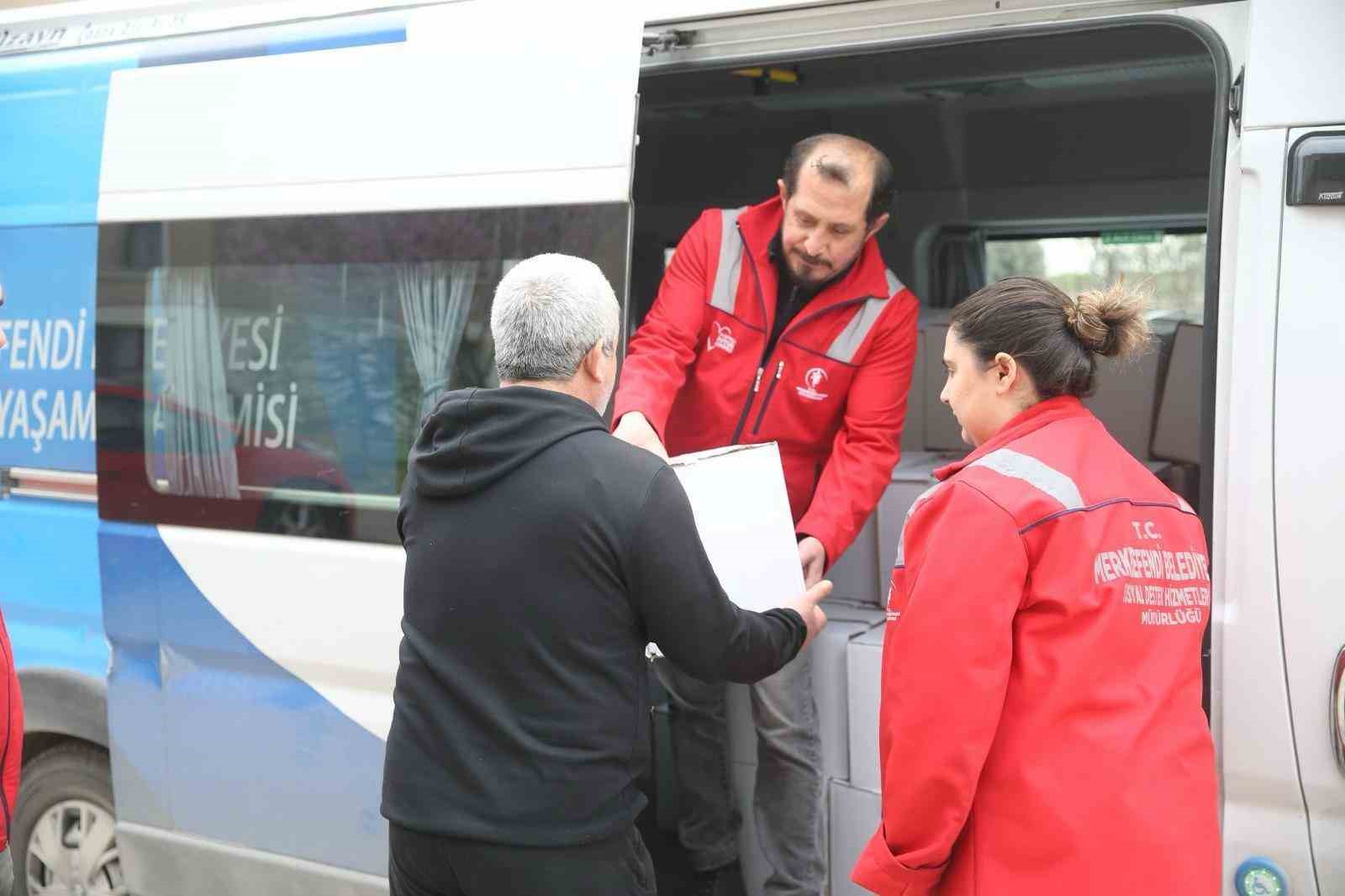 Merkezefendi Belediyesinin  ‘El Ele İyilik Hareketi’ binlerce ihtiyaç sahibine umut oluyor
?v=1