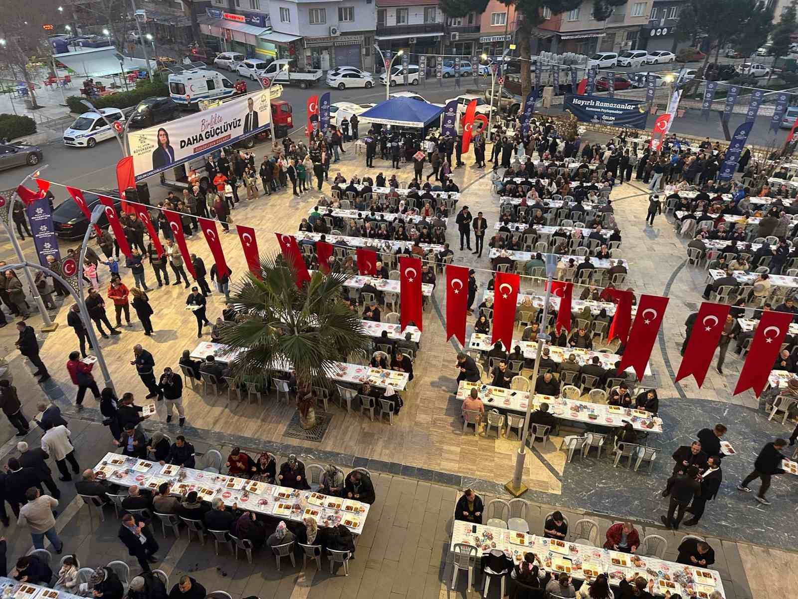 Büyükşehir’den Koçarlı’da birlik ve beraberlik iftarı
?v=1