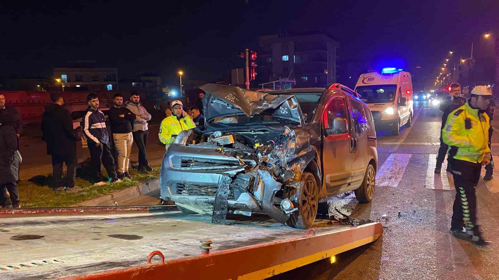 Aydın’da trafik kazası: 3 yaralı
?v=1