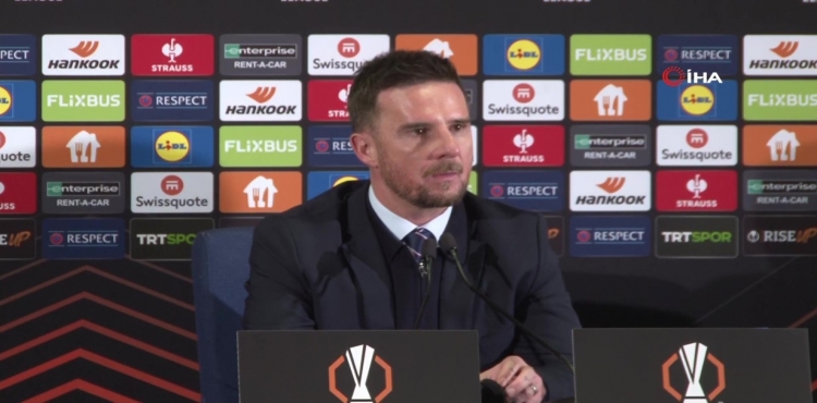 Barry Ferguson:  Tur bitmedi. Fenerbahçe kaliteli oyunculara sahip ?v=1