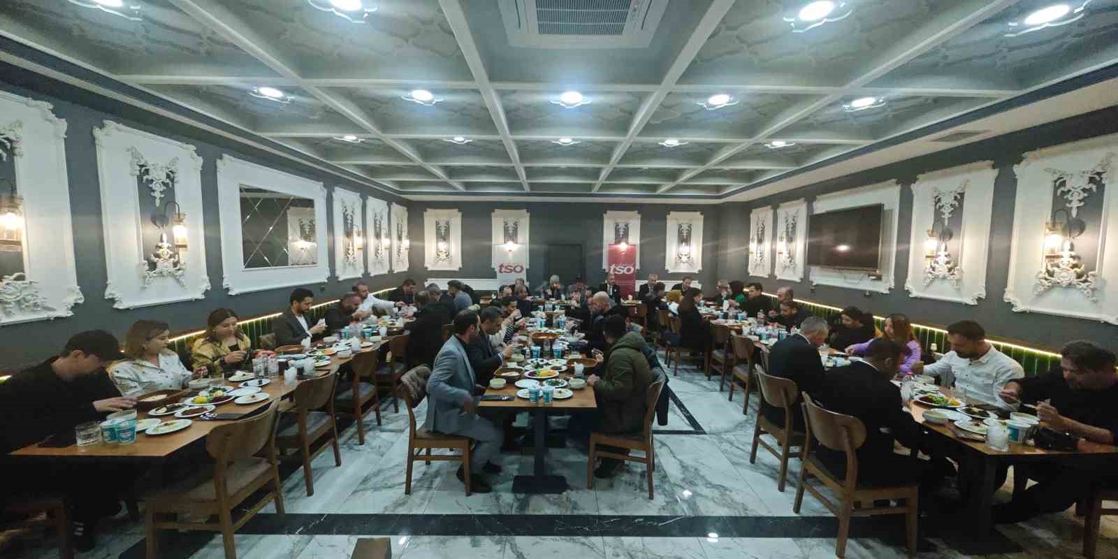 Başkan Alan, iftar programında basın mensuplarıyla buluştu
?v=1