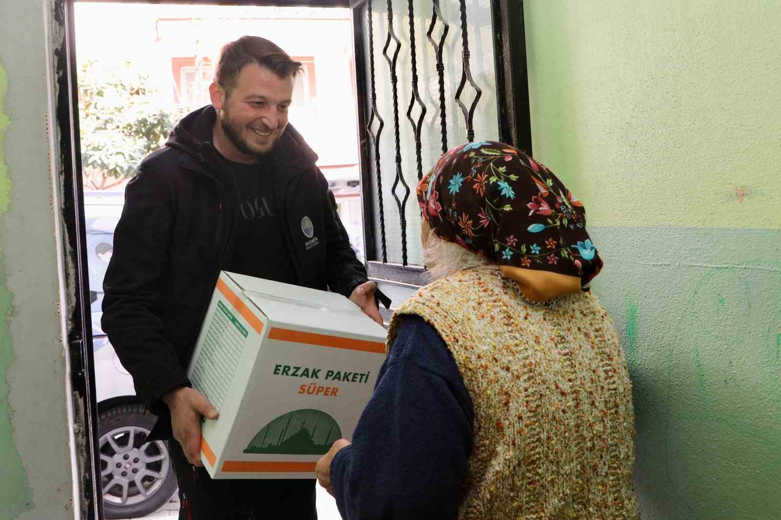 Mudanya Belediyesi’nden erzak desteği
?v=1