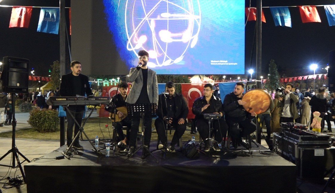 Gaziantep Büyükşehir Ramazan Sokağı’na konserler ve söyleşiler renk katıyor
?v=1