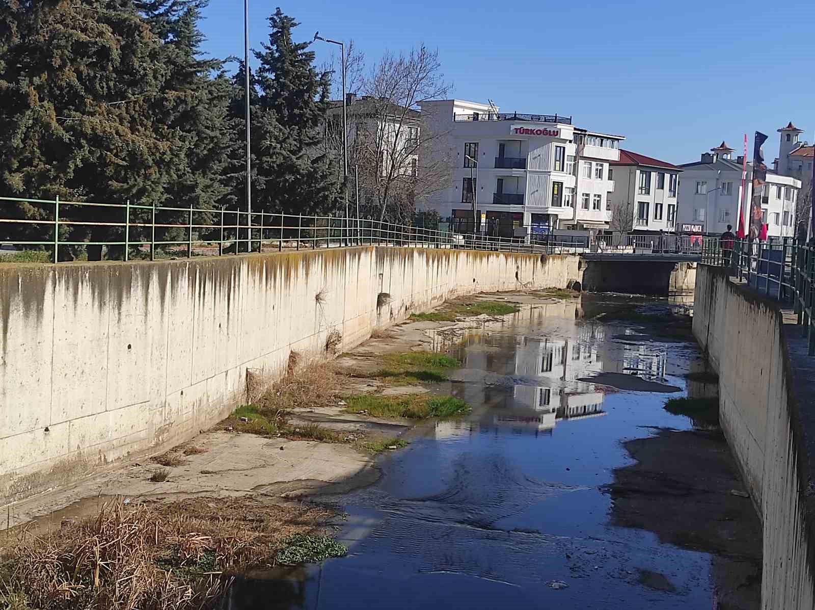 Değirmenaltı Deresi’nde kuraklık alarmı
?v=1