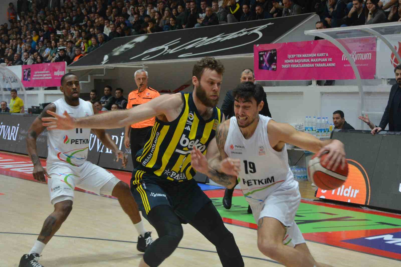 Türkiye Sigorta Basketbol Süper Ligi: Aliağa Petkimspor: 75 - Fenerbahçe: 88
?v=1