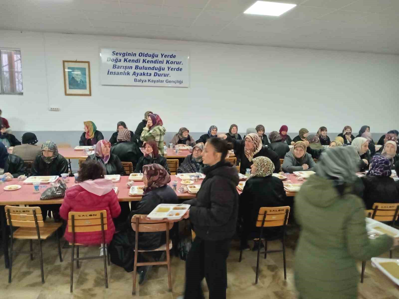 Balya Kayalar’da geleneksel Ramazan iftarı yapıldı
?v=1