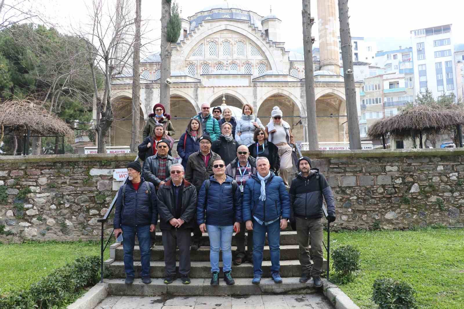 İzmirli rehberlere Manisa’nın tarihi ve kültürel zenginlikleri tanıtıldı
?v=1