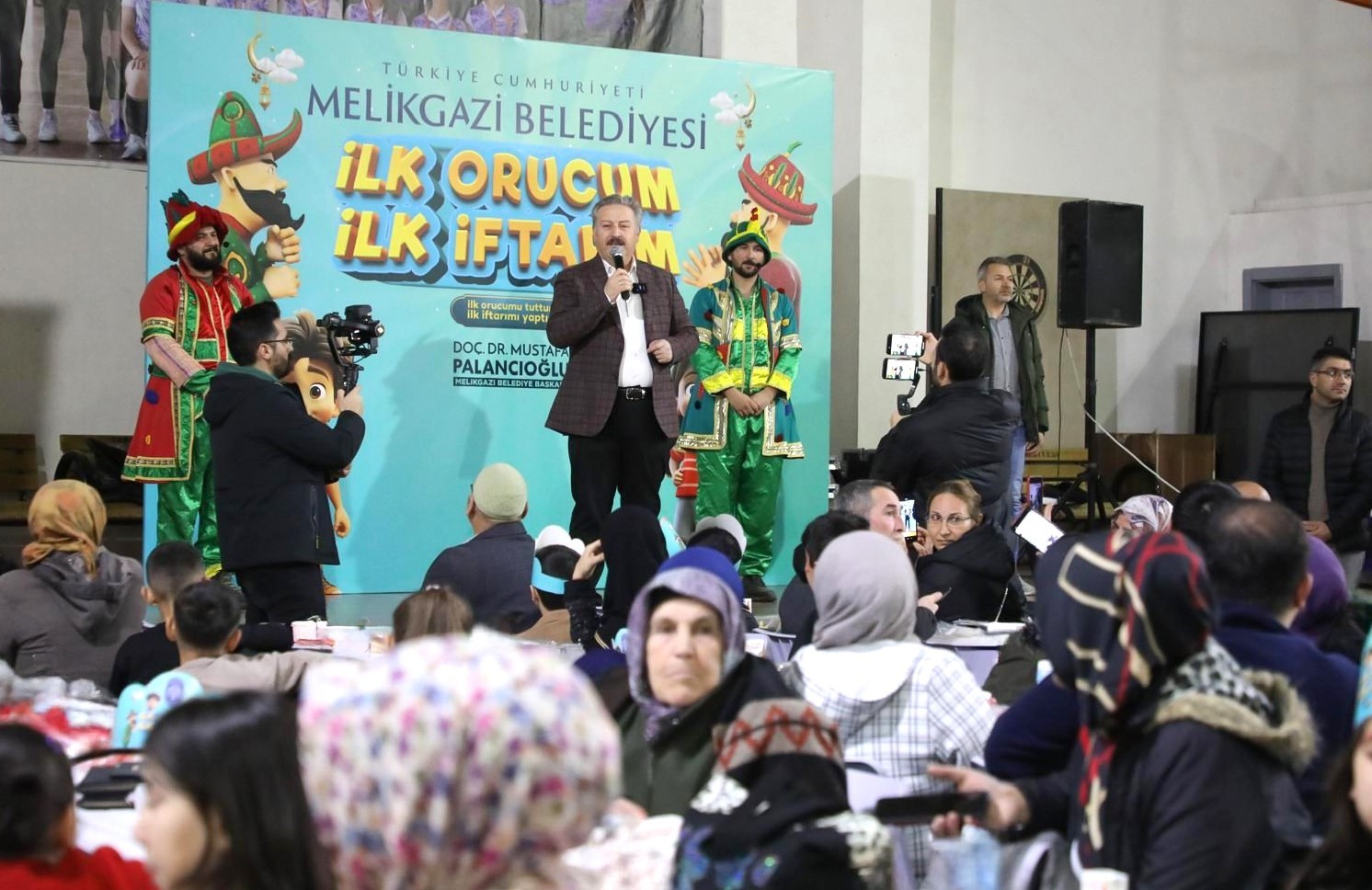 Melikgazi’de çocuklar ilk oruç, ilk iftar heyecanı yaşadı
?v=1