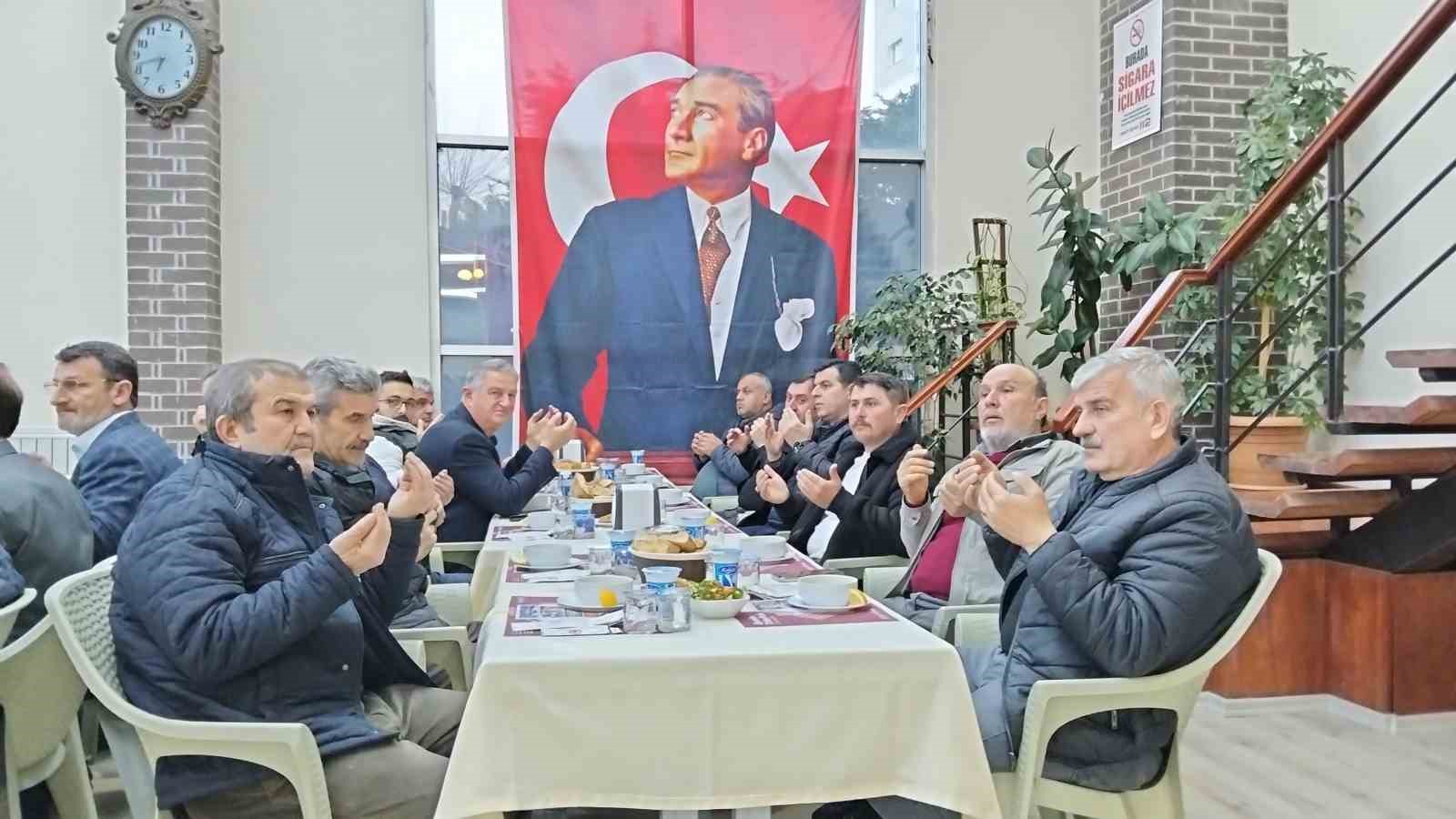 Çiftçiler iftarda buluştu
?v=1