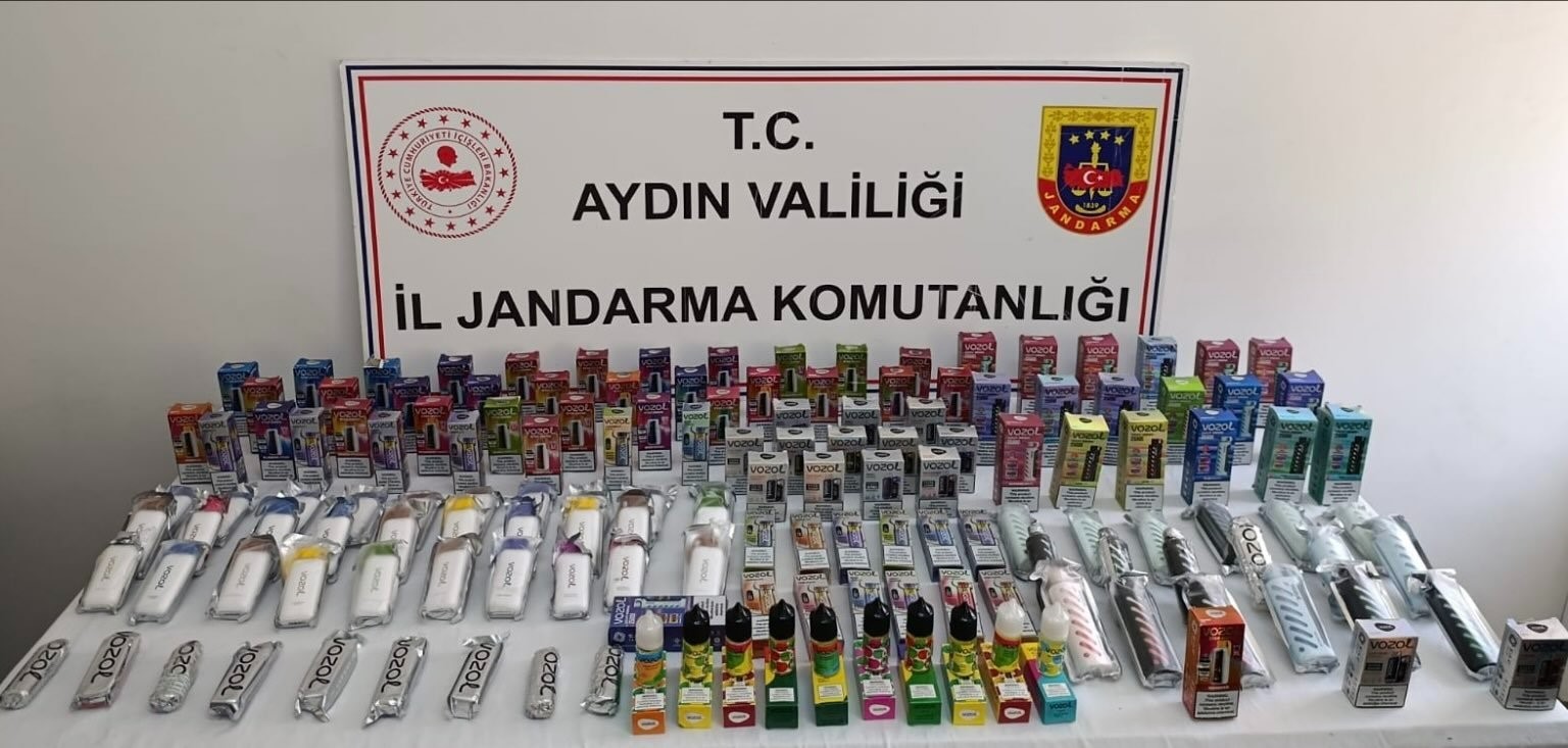 Elektronik sigara satan şahsa jandarma engeli
?v=1