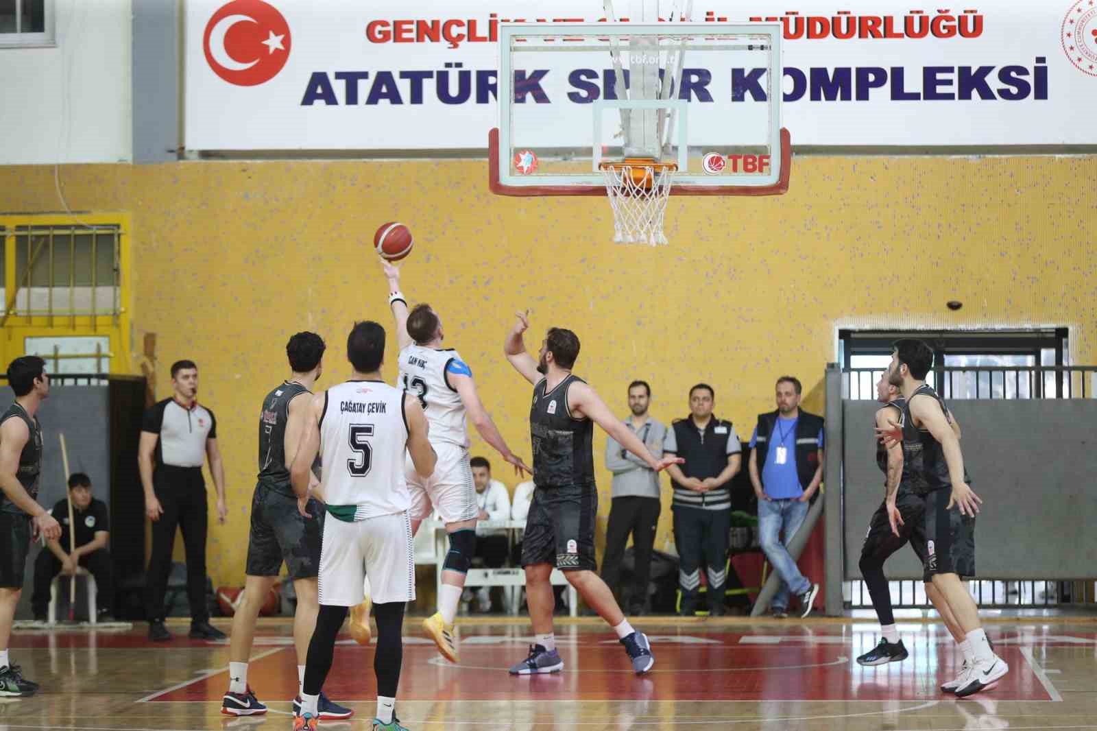 Sakarya Büyükşehir basket takımı turu geçti
?v=1