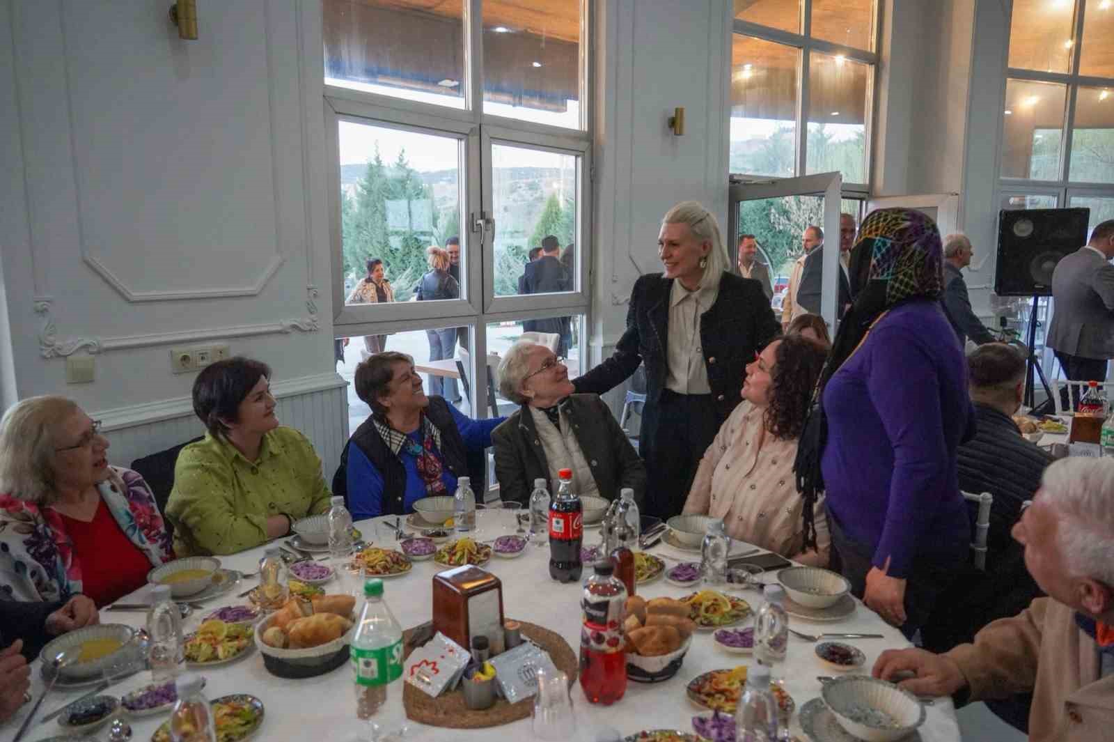 Başkan Subaşı, dernek temsilcileri, muhtarlar ve basın mensuplarıyla iftarda buluştu
