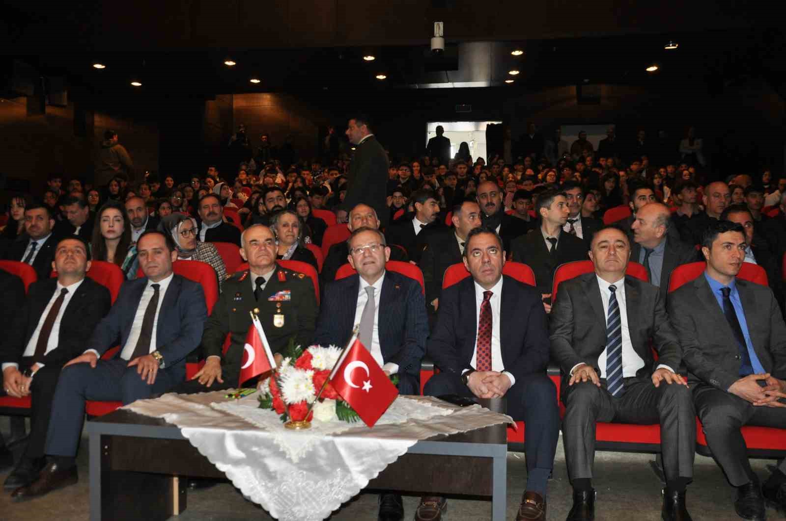 Kars’ta, İstiklal Marşı’nın kabulünün 104. Yılıdönümü etkinliği
?v=1