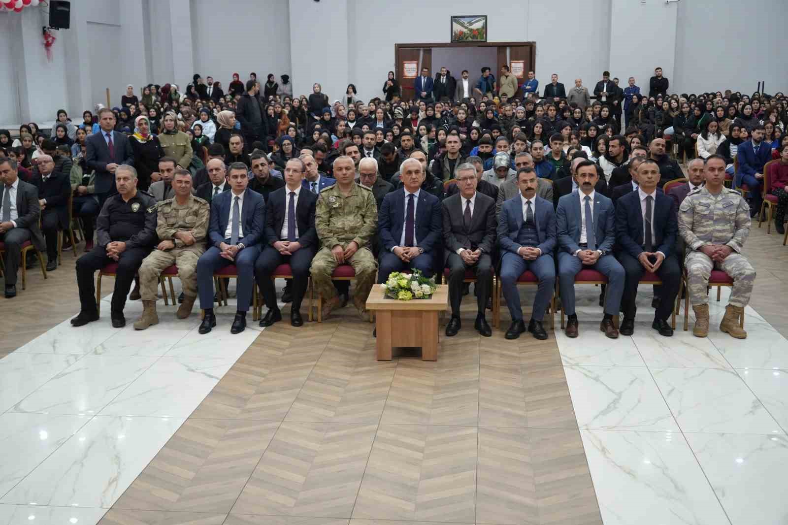 Muş’ta İstiklal Marşı’nın Kabulü ve Mehmet Akif Ersoy’u Anma Günü
?v=1