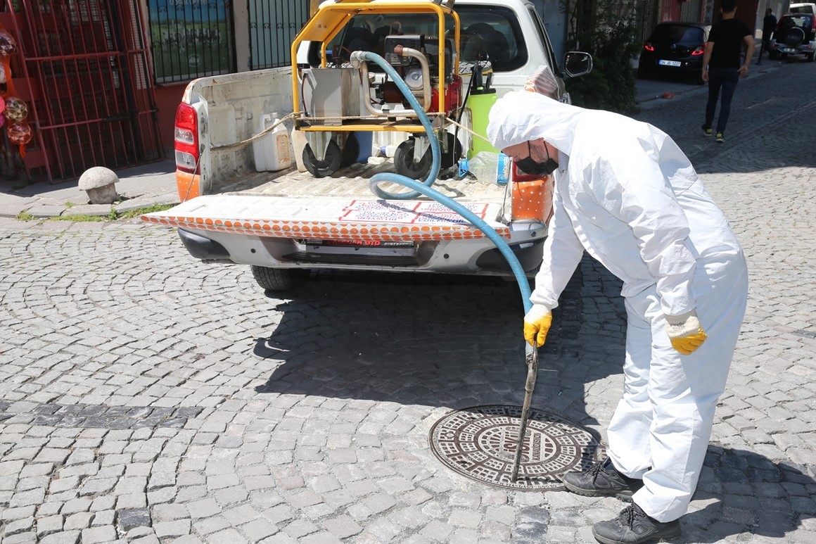 Zeytinburnu Belediyesi’nden sivrisinek sorununa erken müdahale
?v=1