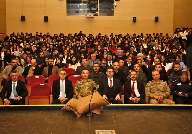 Erciş’te İstiklal Marşı’nın Kabulü ve Mehmet Akif Ersoy’u Anma Günü
?v=1