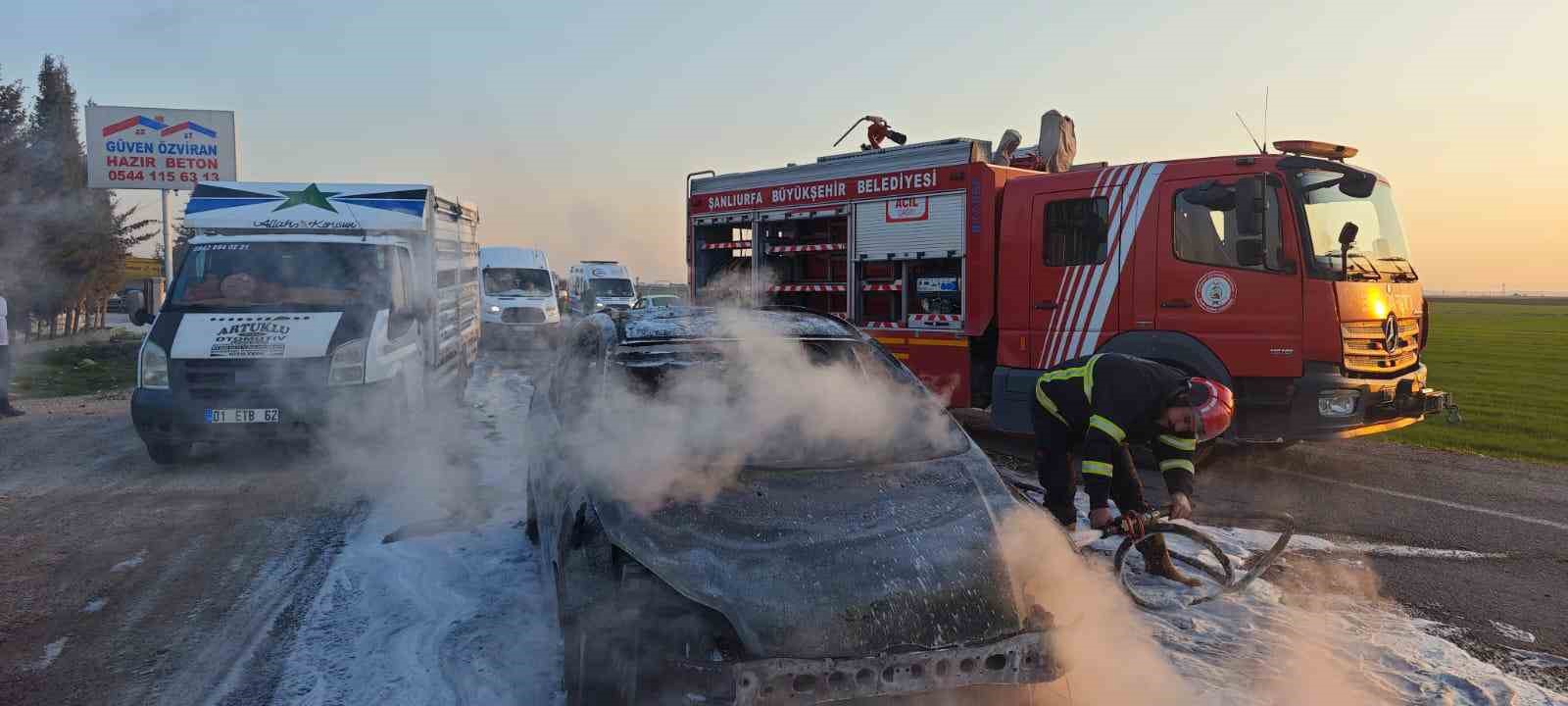 Şanlıurfa’da otomobil alev topuna döndü
?v=1