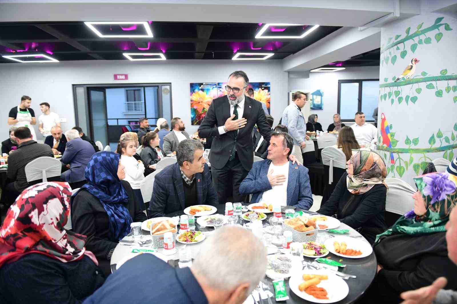 Kestel Belediyesi’nden muhtarlarla iftar buluşması
?v=1