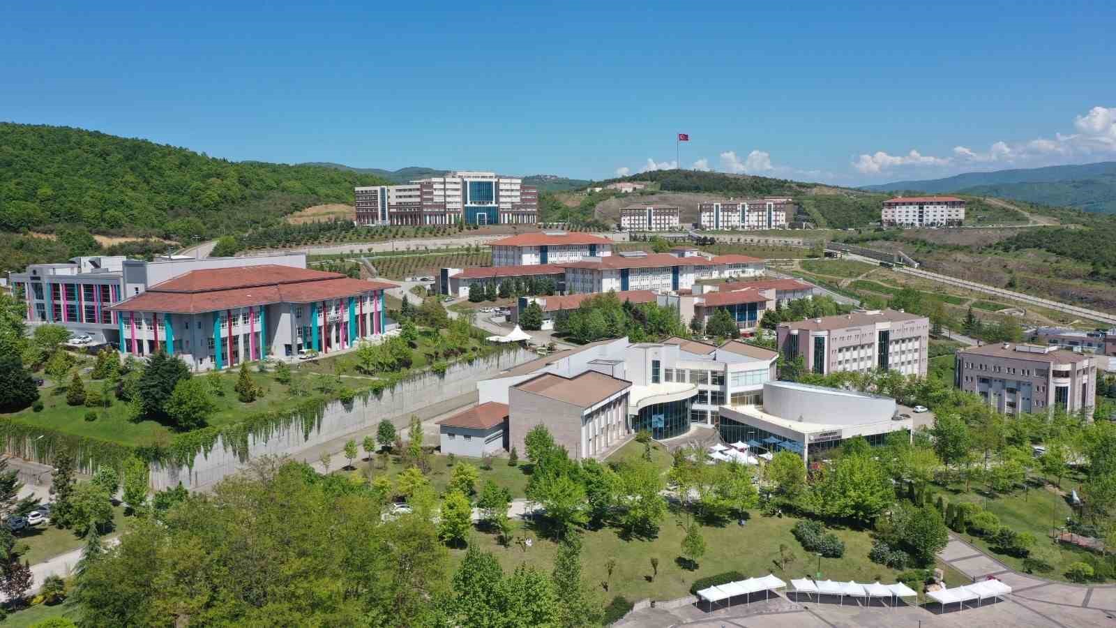 Düzce Üniversitesi 163 basamak birden yükseldi
?v=1