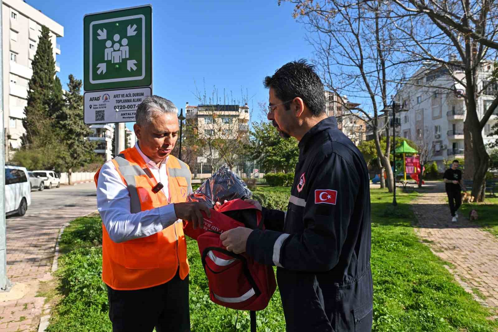 Muratpaşa’da kapsamlı afet tatbikatı
?v=1