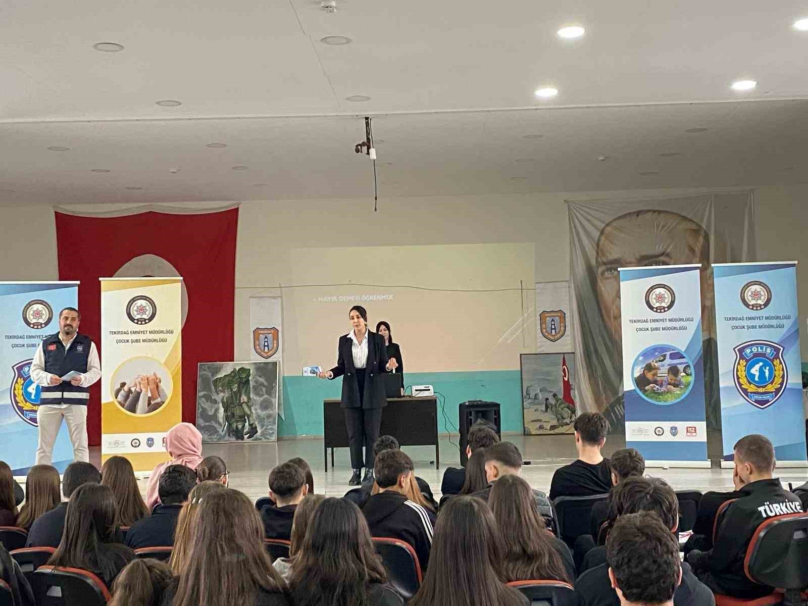 Tekirdağ’da lise öğrencilerine bilinçlendirme eğitimi verildi
?v=1