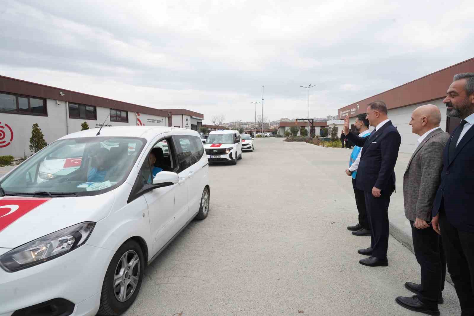 Beylikdüzü’nde ihtiyaç sahibi ailelere erzak desteği
?v=1