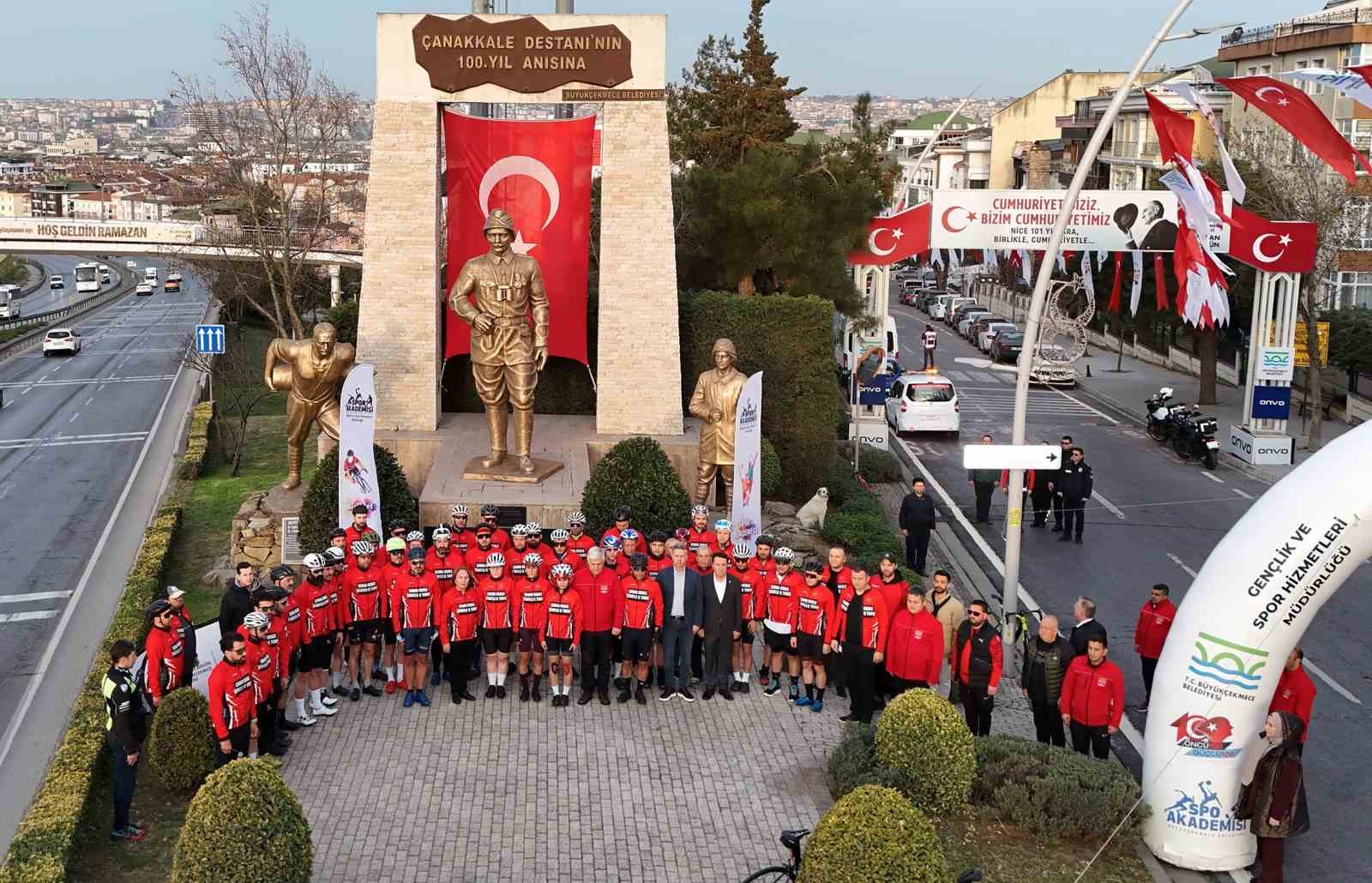 65 bisikletçi Çanakkale şehitleri anısına 300 kilometre pedal çevirecek
?v=1