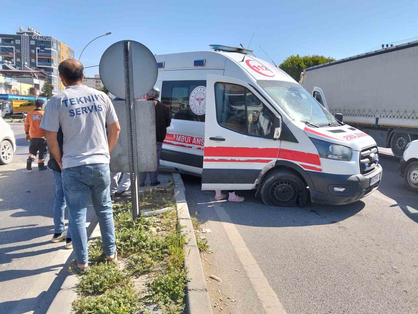 Ambulans şoförünün dikkati faciayı önledi
?v=1