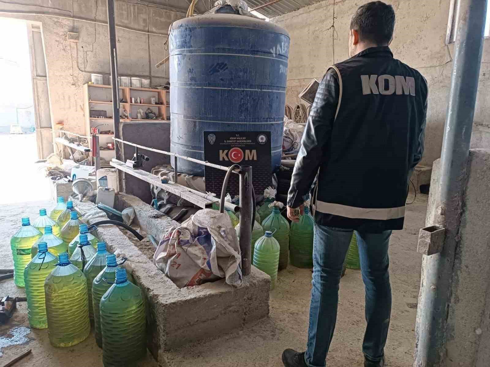 Iğdır’da 517 litre kaçak akaryakıt ele geçirildi
?v=1