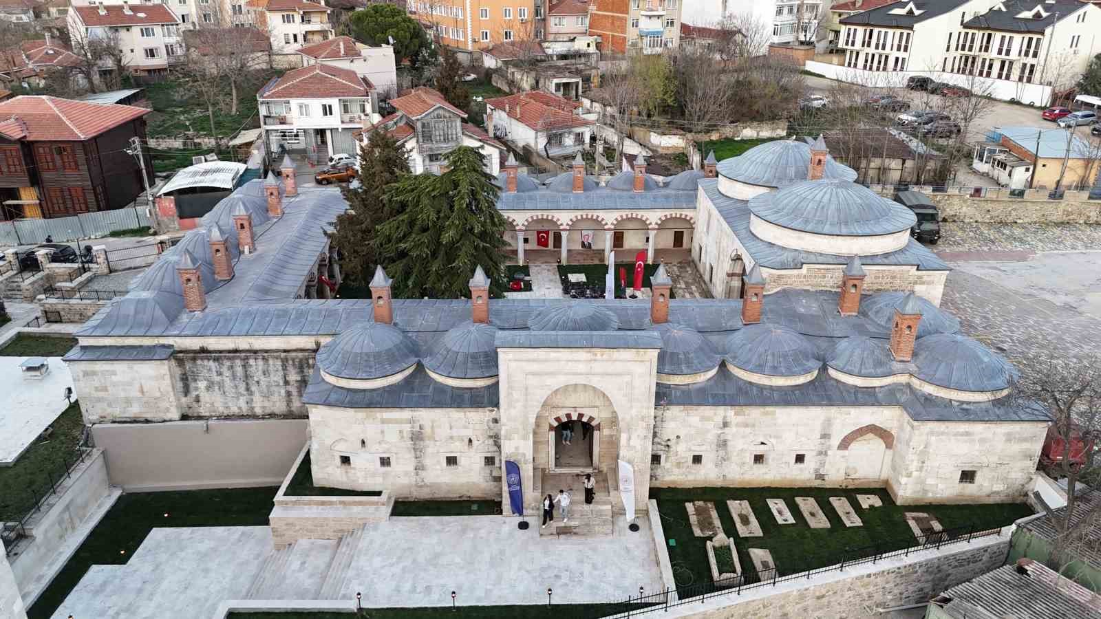 Bakan Bak, Edirne’de ihya edilen Peykler Medresesi’nin açılışını yaptı
?v=1