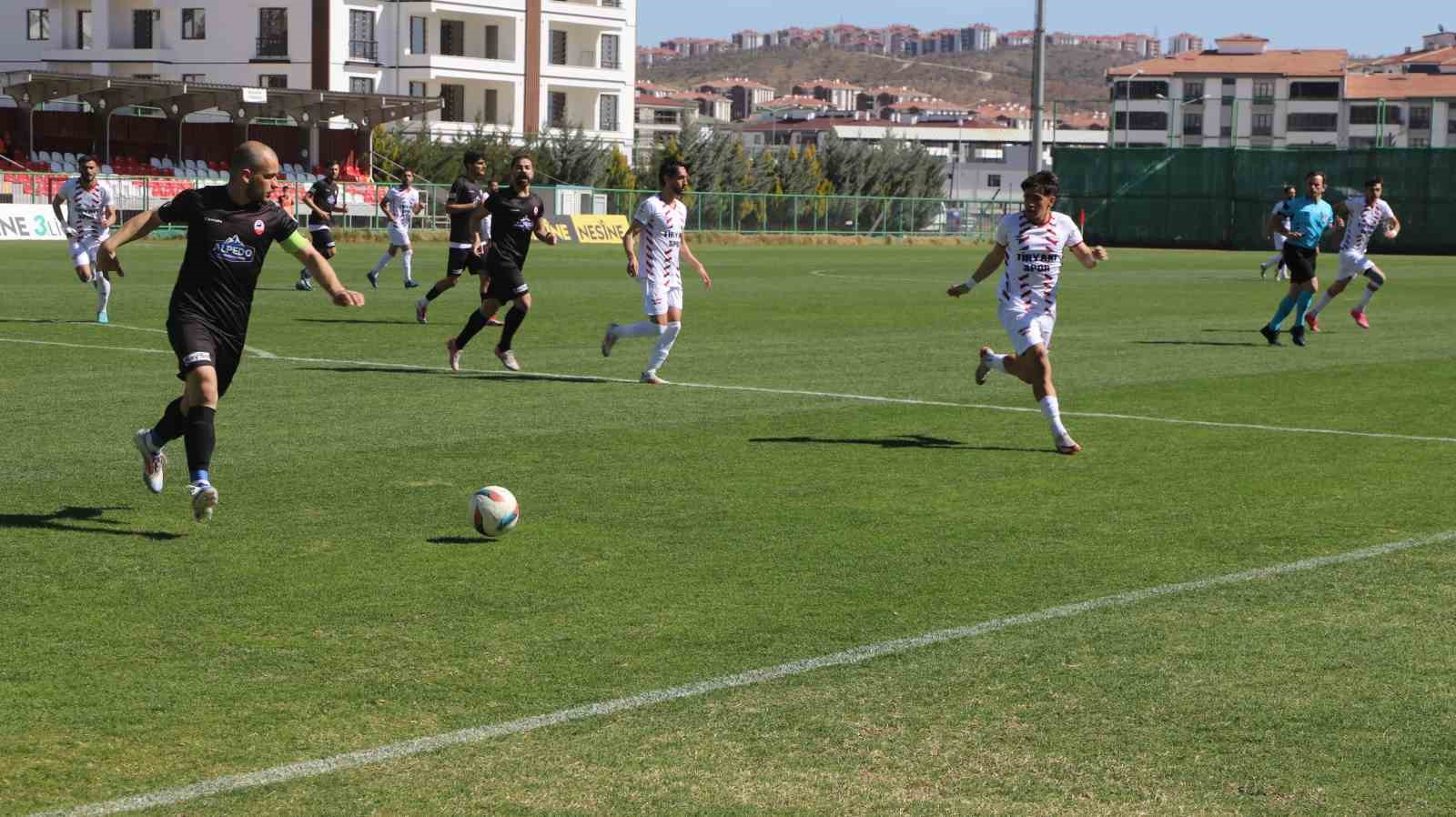 Nesine 3. Lig: 23 Elazığ FK: 1 - Kahramanmaraşspor: 1
?v=1