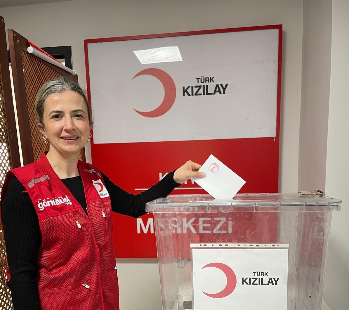 Kızılay Kars Şube Başkanı Kübra Hüryurt oldu
?v=1