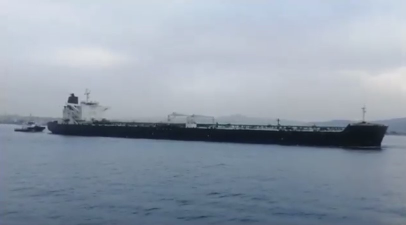 Çanakkale Boğazı’ndan geçen tanker makine arızası yaptı
?v=1