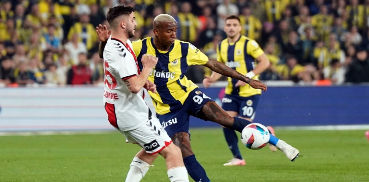 Trendyol Süper Lig: Fenerbahçe: 0 - Samsunspor: 0 (İlk yarı)?v=1