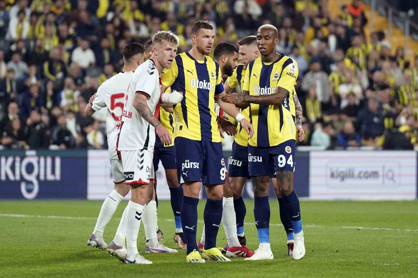 Fenerbahçe’nin evindeki 9 maçlık galibiyet serisi sona erdi
?v=1