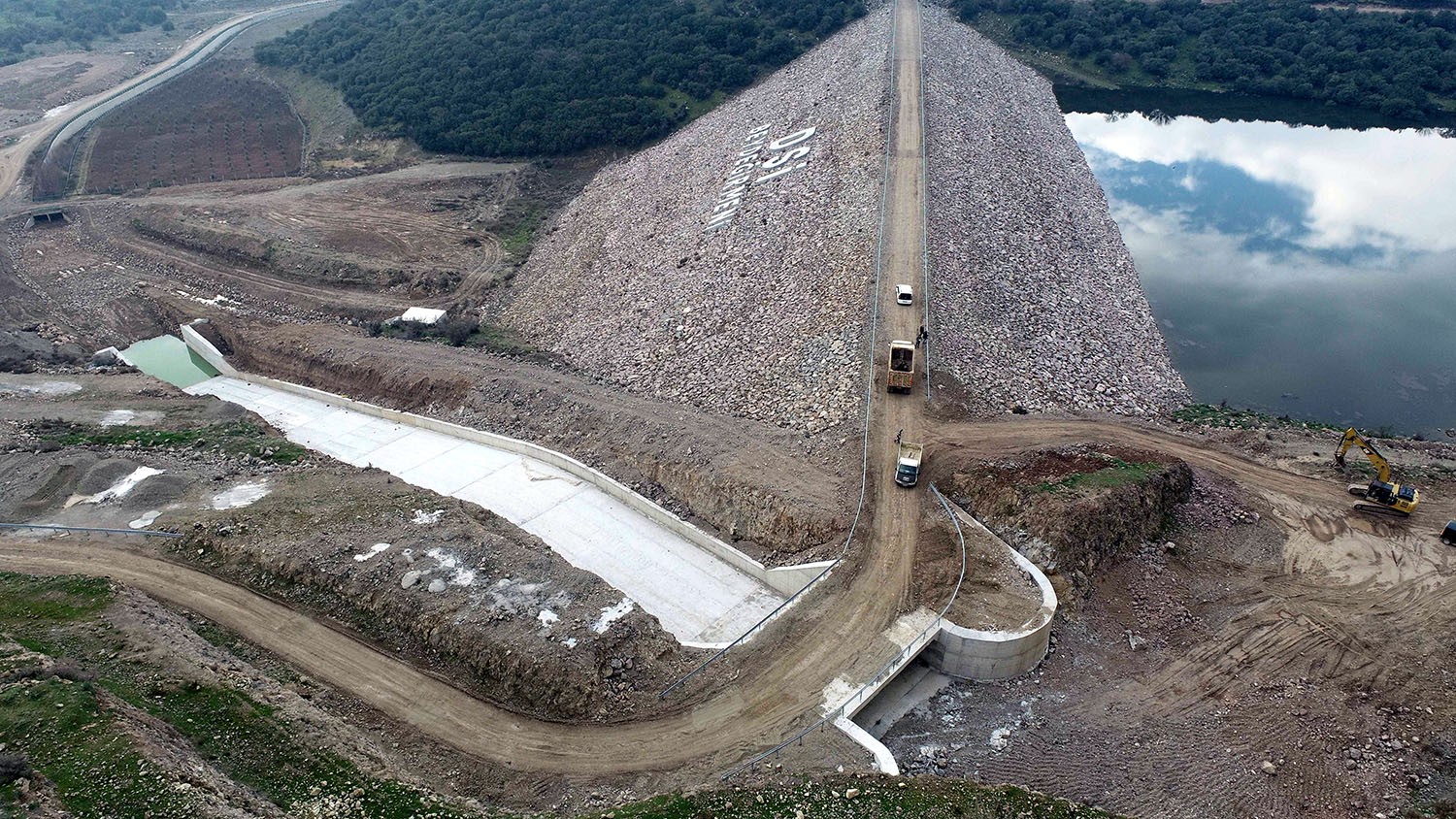 Manisalı çiftçiye 23 milyon TL kazandıracak baraj tamamlandı
?v=1