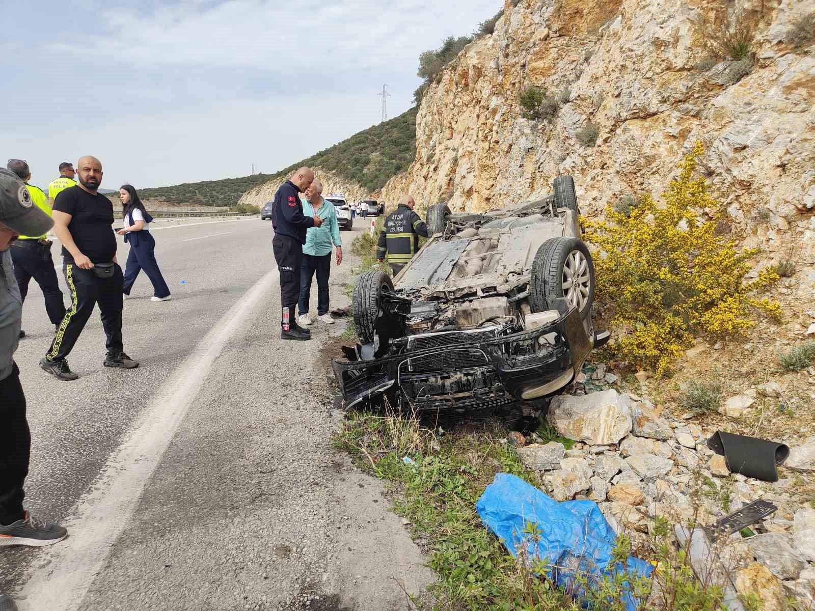 Virajı alamayan otomobil takla attı: 2 yaralı
?v=1