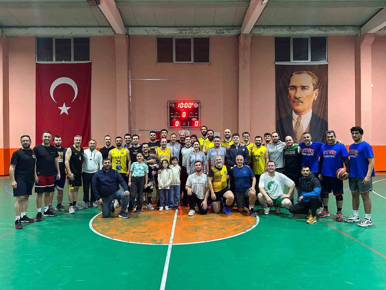 Salihli’de Sokaklar Bizim 3x3 Basketbol Turnuvası’nda şampiyon belli oldu
?v=1