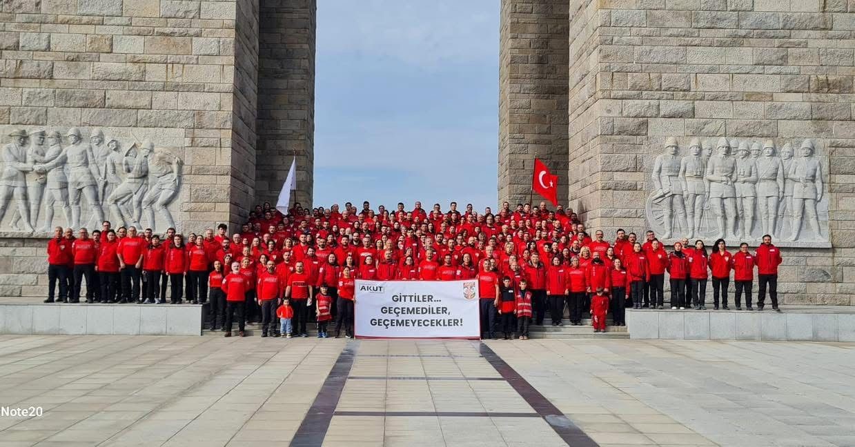 AKUT’tan Çanakkale Şehitliği’ne ziyaret
?v=1